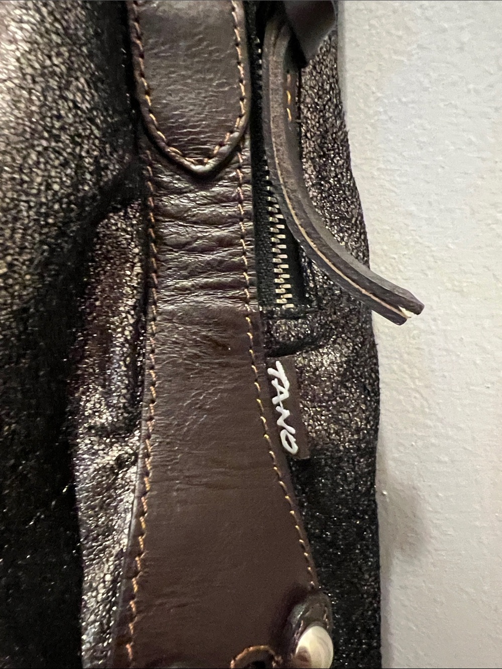 Tano Metallic Black Shoulder Hobo Bag - Picture 4 of 6